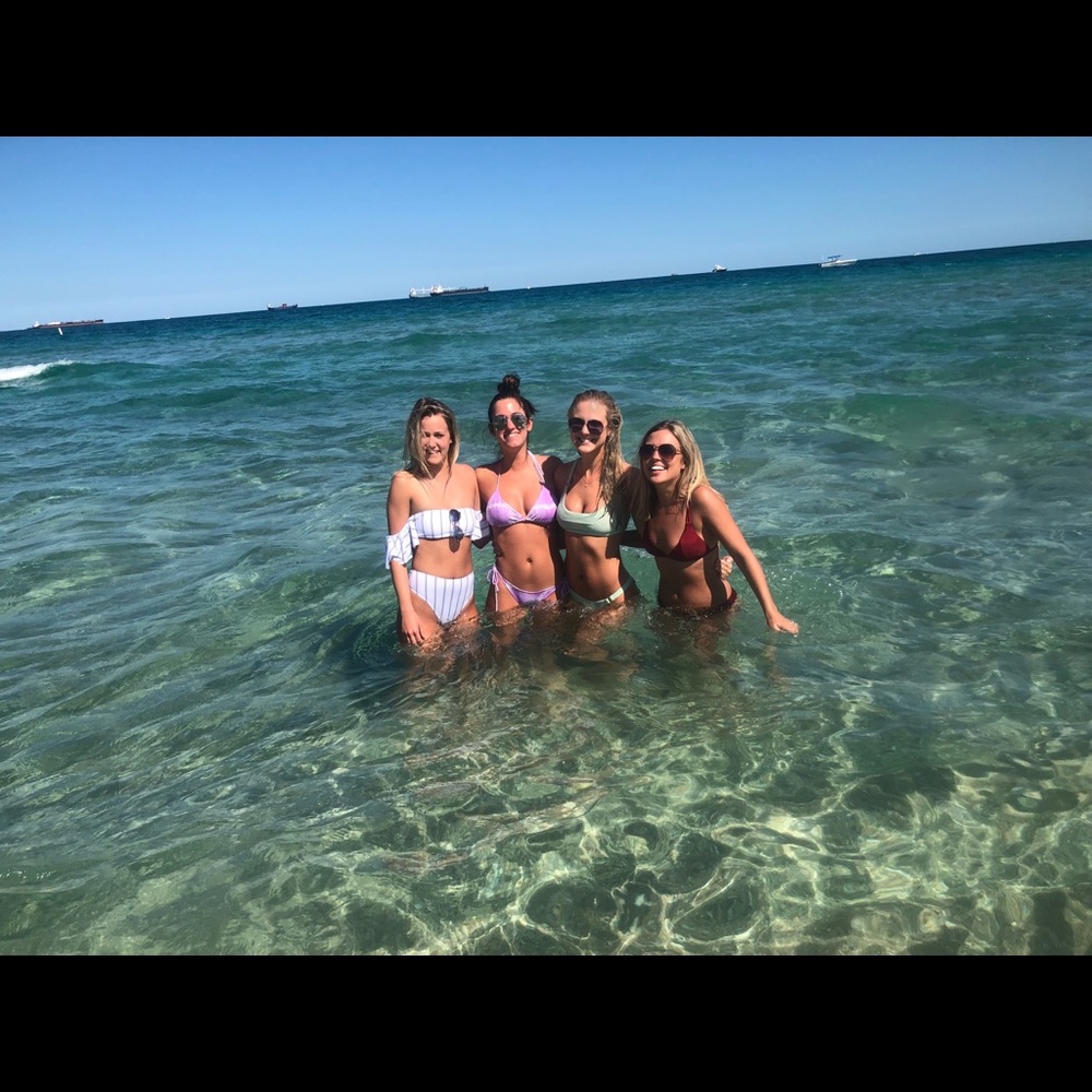 Meet your Posher, Lauren